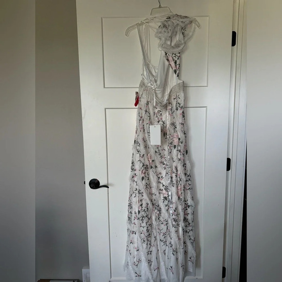 MacDuggal EMBROIDERED RUFFLED ONE SHOULDER LACE UP GOWN Ivory 10! - Picture 6 of 8